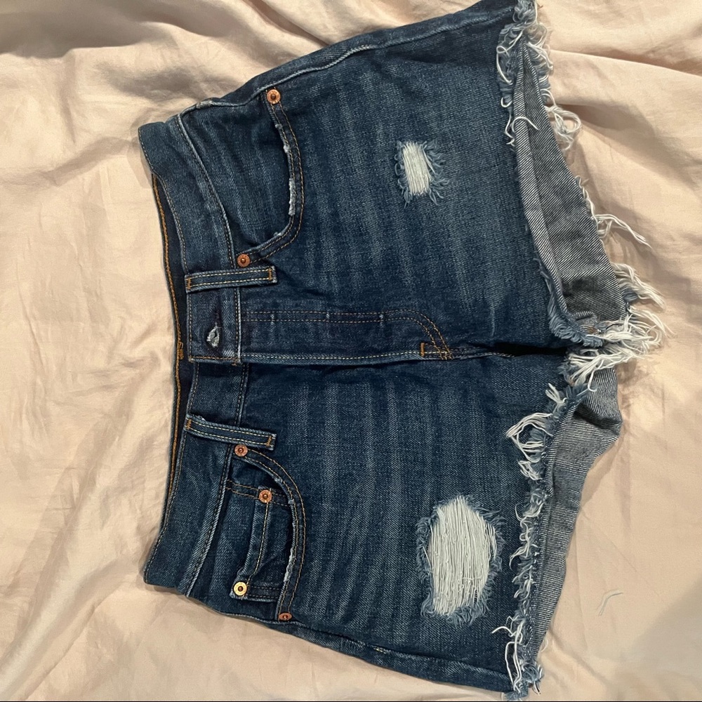 Levi’s 501 Jean shorts 26